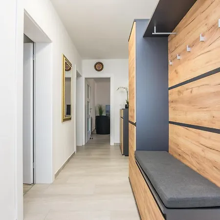 Loncar Appartement Vir