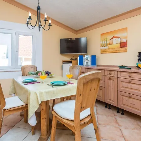 Loncar Appartement *