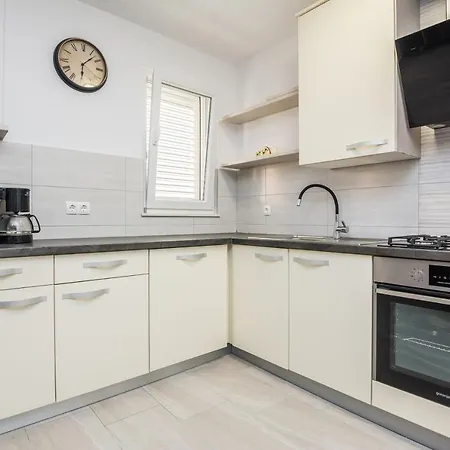 Loncar Appartement *