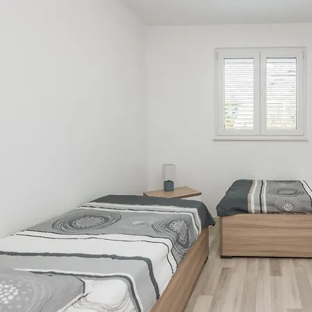 Loncar Appartement *