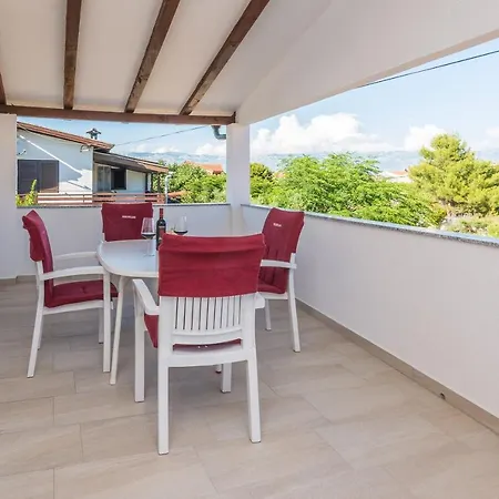 Loncar Appartement *