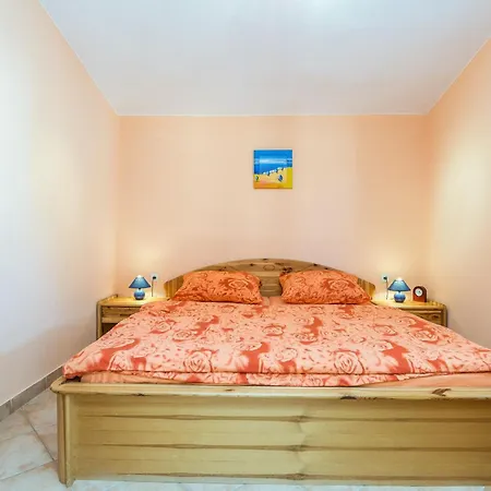 Loncar Apartment