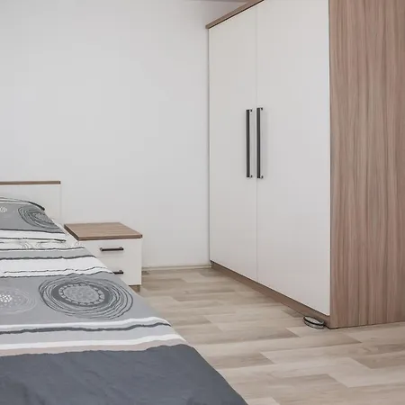 Apartment Loncar