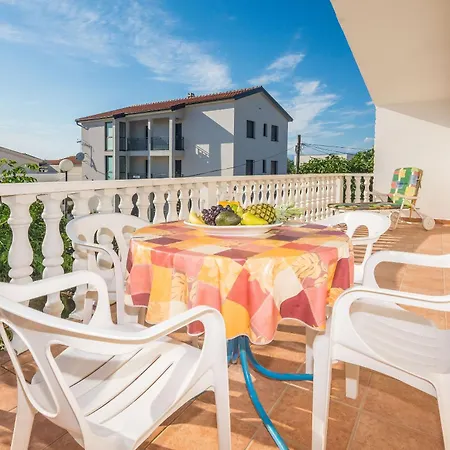 Apartment Loncar Vir